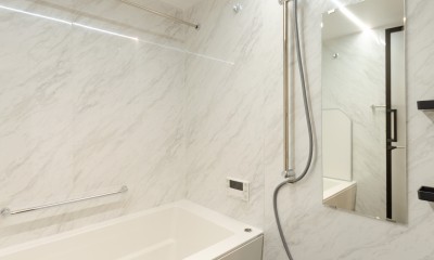R壁の柔らかな空間デザイン (バスルーム)