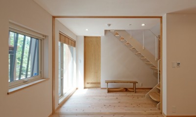 傾斜地の家 (階段ホール)