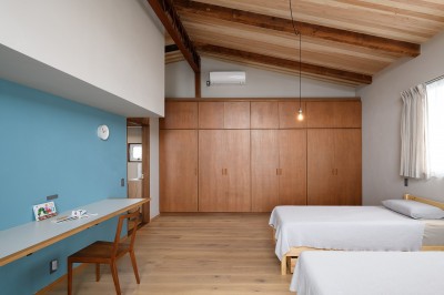 ２階・子供部屋 (築57年、日本初女性建築家の意匠を継ぐ戸建リノベーション)