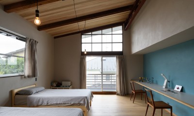 築57年、日本初女性建築家の意匠を継ぐ戸建リノベーション (２階・子供部屋)