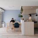 淡いブルーで魅せるカフェのようなLDKができましたの写真 念願の対面キッチン！