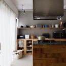 無機質な家の写真 キッチン