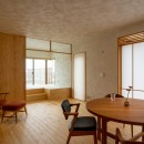 鶴瀬の家　温熱環境を整え、住み心地をよくするフルリノベーション｜改修の写真 居間と小上がり