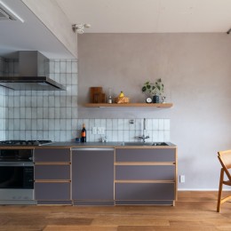 キッチン (太子堂の家　〜素材感のあるマンションリノベーション〜)