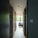 太子堂の家　〜素材感のあるマンションリノベーション〜の写真 廊下