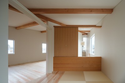 和室 (下田町の家_変形敷地を活かした多角形の住まい)