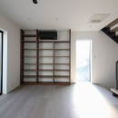 空とつながる回廊の家（オフィス・事務所併用住宅）／神奈川県横浜市の写真 ハンモックを吊ることができる開放的な書斎