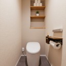 O様邸＿都会的な洗練空間で子育てをの写真 トイレ