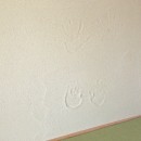 大胆な間取りで「ヒュッゲ」な暮らしを｜北欧スタイルの写真 珪藻土壁（壁塗りDIY）