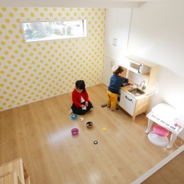 子どもも大人も回れる家　〜東京都青梅市〜-中２階ー２階ーロフトの３層構造の子ども室
