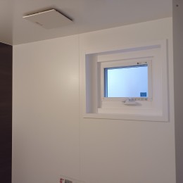浴室窓after (カバー工法で網戸問題も解決！！)