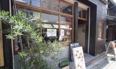 Café ツミキ (玄関入口)