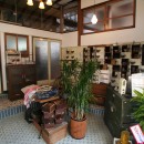 【茨木市 店舗】築50年の銭湯をcaféにリノベーションの写真 玄関入口