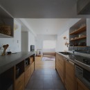 影光のヴィンテージ ～光のグラデーションで導く新しい住まいの写真 キッチン
