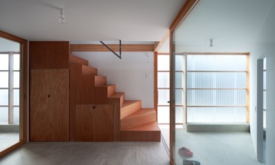 楢山の住宅 (階段)