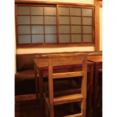 2階 cafe客席 (【摂津市 店舗】純和風の古民家の特長を最大活用しリノベーション)