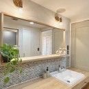 兵庫県Nさん邸：夫婦のライフスタイルに合わせ、開放感のあるお家へ。リモートワーク対応と充実した収納力。の写真 洗面台