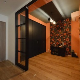 寝室 (新築でもリフォーム：輸入壁紙で自分だけの特別な空間を作る方法)