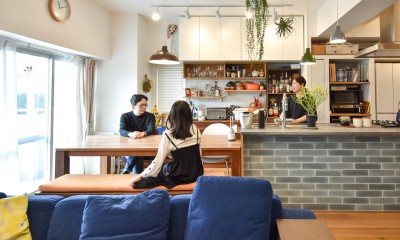 品川区 K邸 マンションリノベーション「3人娘と暮らすためのリノベーション」 (ダイニングキッチン)