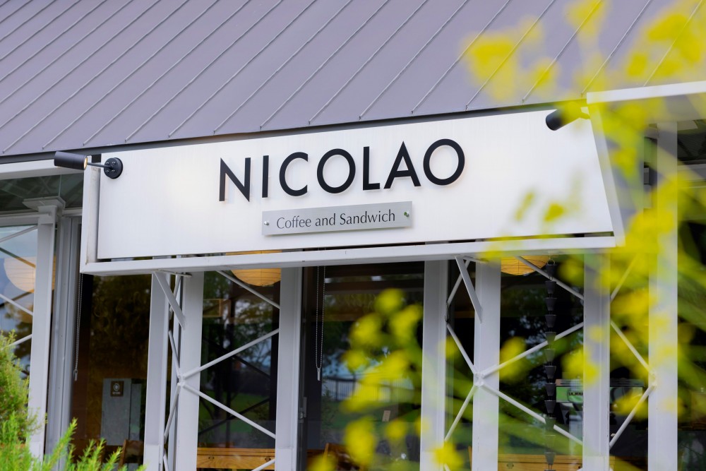 NICOLAO Coffee and Sandwich KUSATSU COCORIVA　草津川跡地の飲食店リノベーション (外観)