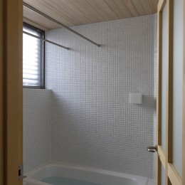 小茂根の家 (浴室)