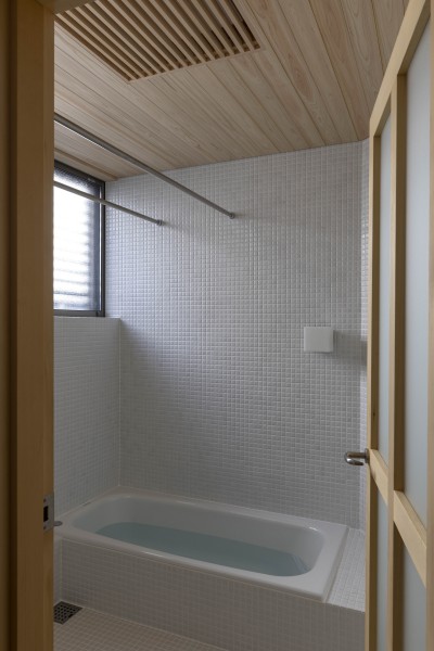 浴室 (小茂根の家)