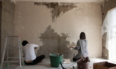 壁塗り｜珪藻土や断熱塗料をＤＩＹで塗装。暮らしに合わせてつくっていく家