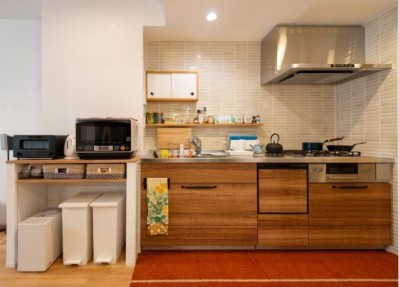 丁寧な造作を施して、空間デザインに合わせたキッチン (和のしつらえで心豊かに暮らす、仲間と演奏を楽しむ家。part1)