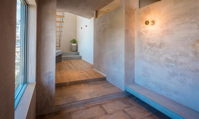 余白のある空間との繋がり　和歌山橋本の家 (玄関)