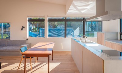 余白のある空間との繋がり　和歌山橋本の家 (ダイニング　キッチン)