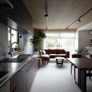 スタイリッシュ＆機能的な二世帯住宅の写真 キッチン