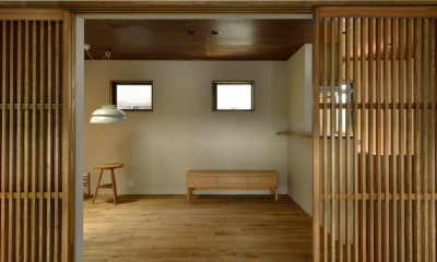 上十条のいえ＜昭和の佇まいを復元した、戸建てリノベーション＞ (リビングダイニング)