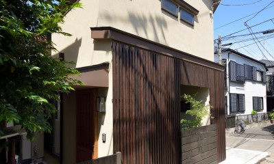 上十条のいえ＜昭和の佇まいを復元した、戸建てリノベーション＞ (外観　エントランス)