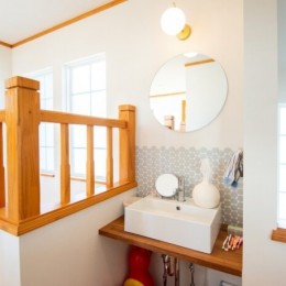 憧れのkitchenhouseが似合う　光溢れるリビングダイニングのある家　part2 (2階廊下の洗面台をイメージ一新。)