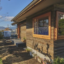 「私の巣」山小屋のような平屋 (東南側外観)