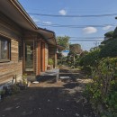 「私の巣」山小屋のような平屋の写真 西からの南側外観