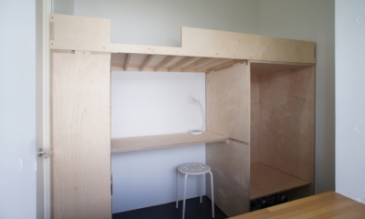勾配天井の家　-いえづくりワークショップとDIY施工の参加型リノベ- (コロフト)