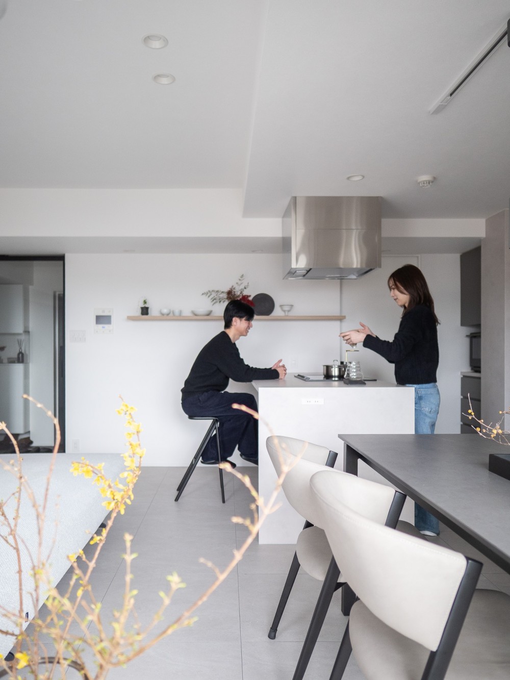 暮らしが自然と整う、動線美を備えた高層階マンションリノベーション - マンションリノベーション事例|SUVACO(スバコ)