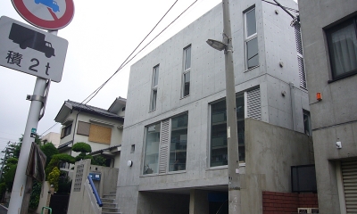 ギャラリーのある二世帯住宅 (外観)