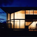 翼の家の写真 夕景