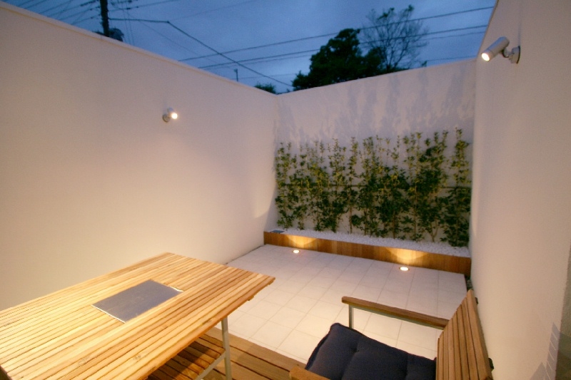 日吉聰一郎/SO建築設計一級建築士事務所「オープンコートのあるガレージハウス」
