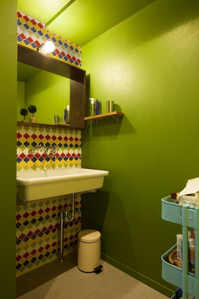 洗面室 (『primary colors』 ― 一番気持ちのいい場所)