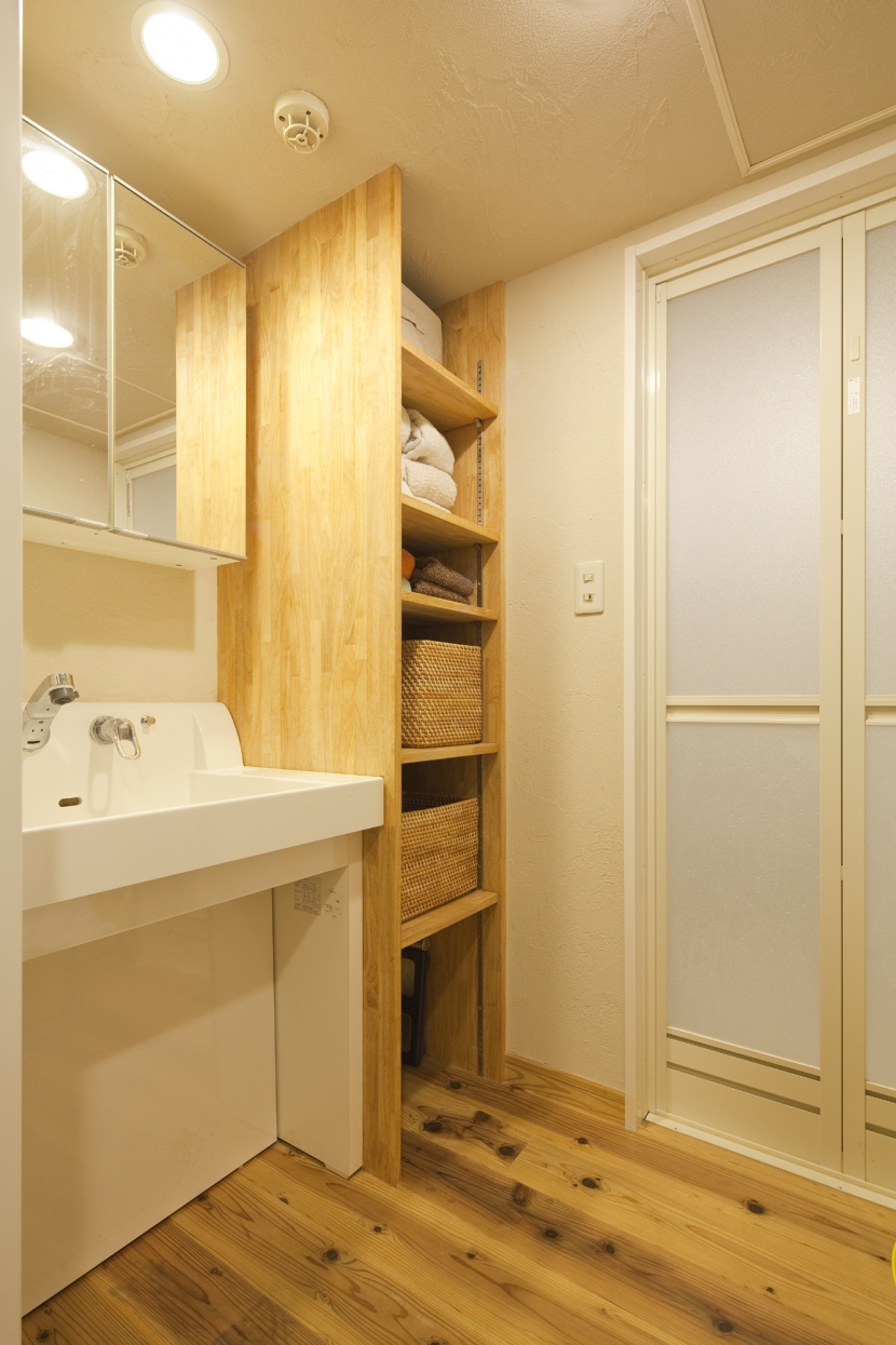 バス/トイレ事例：洗面室（東京都I様邸 ～体で感じる自然素材の住まい～）