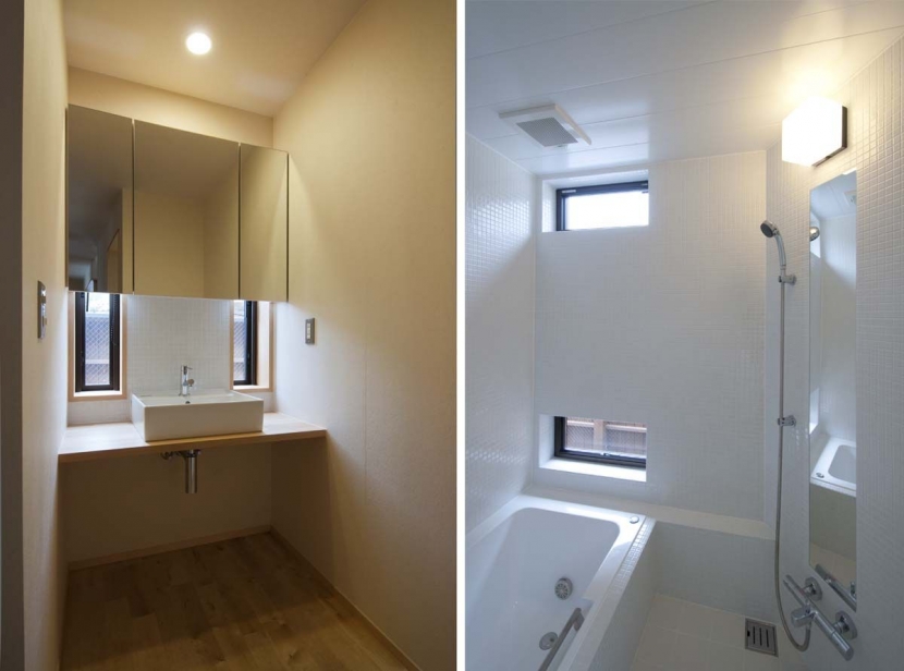 洗面コーナー・浴室 (石引の家｜築30年の住宅をガルバリウムで軽量化)