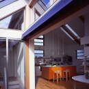 １、２階で住み分ける完全分離型の２世帯住宅の写真 テラス