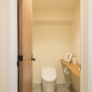 「秘密基地」のある富ヶ谷の家の写真 トイレ