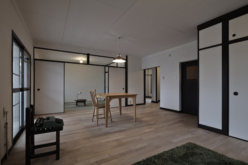 吉永建築デザインスタジオ「しんかな団地リペア　さくらの家｜いい団地だからなおして暮らす。古きよき団地をめでるリノベーション。」