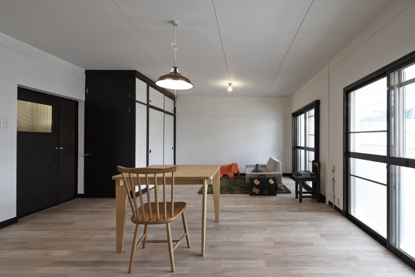 吉永建築デザインスタジオ「しんかな団地リペア　さくらの家｜いい団地だからなおして暮らす。古きよき団地をめでるリノベーション。」