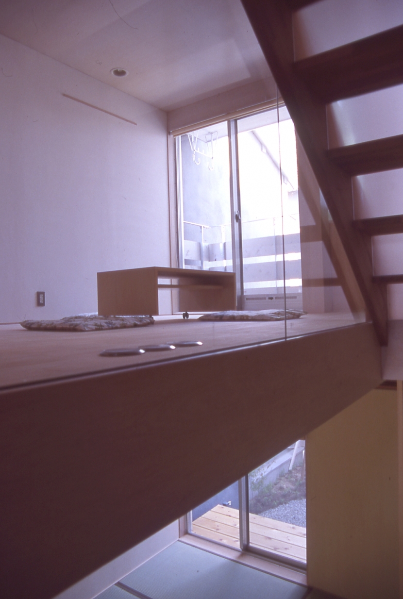 その他事例：階段（大阪のミニクーパーな家｜ミニクーパーのように小さくて高性能でスタイリッシュな家）