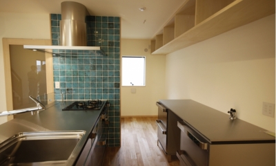 キッチン｜北摂のひろい家｜伝統的な座敷と二世帯に対応する新しい住まい